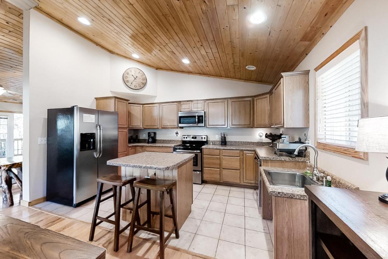 3 Bed 2 Bath Vacation Home In Whittier Екстер'єр фото